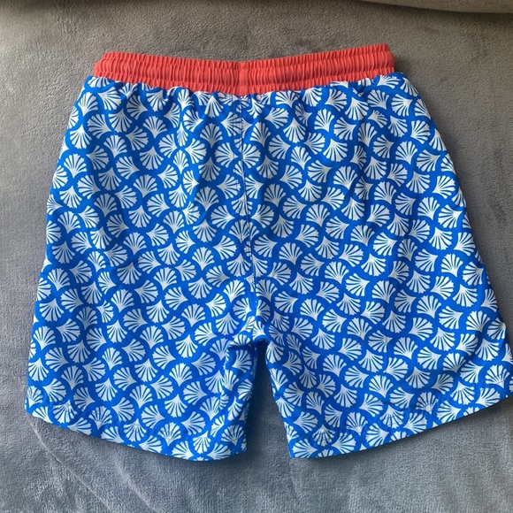 Mini Boden Shell Swim Trunks - Picture 6 of 6